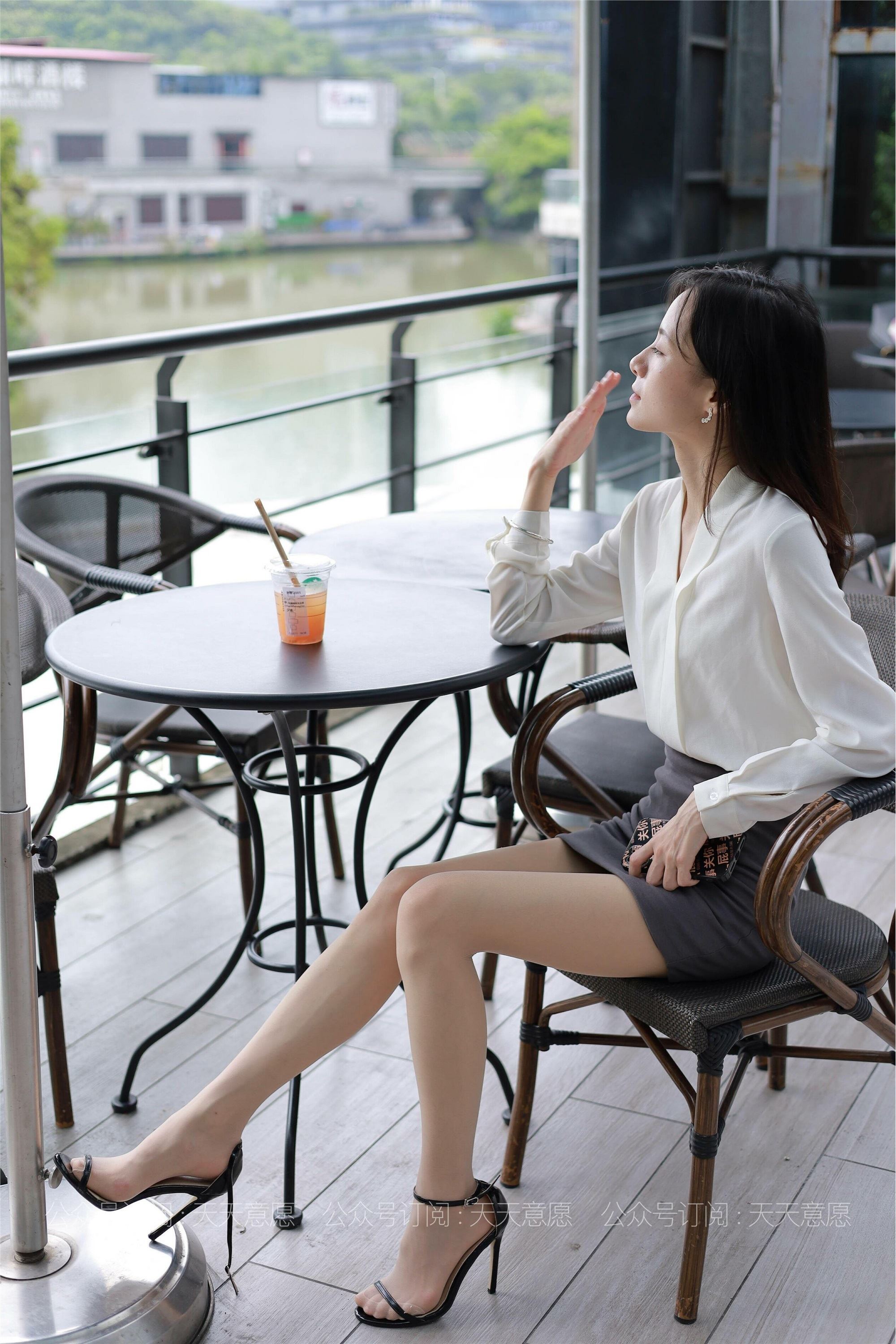 IESS异思趣向  2021.07.08 丝享家855：小六《白色OL装》